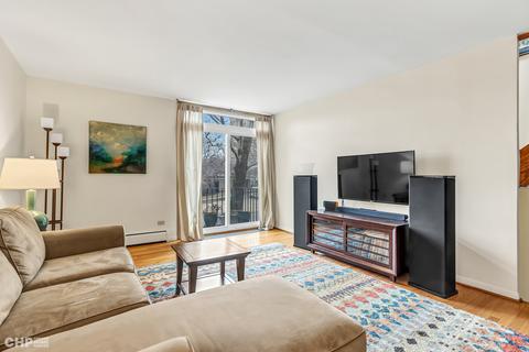1373 E 55th Pl, Chicago, IL 60637 photo 12