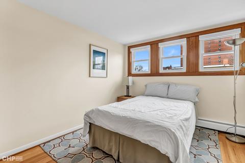 1373 E 55th Pl, Chicago, IL 60637 photo 16