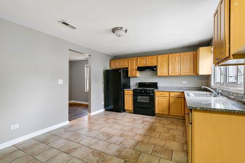 3740 N Page Ave, Chicago, IL 60634 photo 2