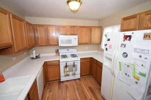 2130 Glacier Ct, Algonquin, IL 60102 photo 4
