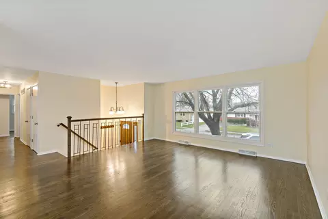 2326 184th St, Lansing, IL 60438 photo 2