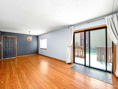 937 E Division St #1A, Lockport, IL 60441 photo 4