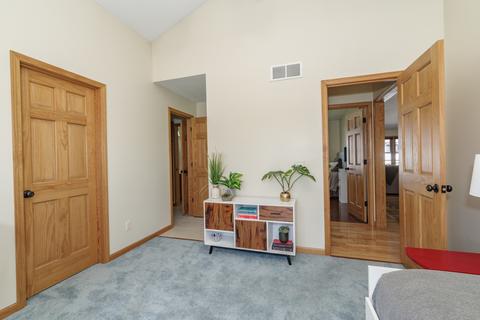 402 Thicket Pt, Normal, IL 61761 photo 17