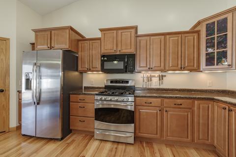 402 Thicket Pt, Normal, IL 61761 photo 8