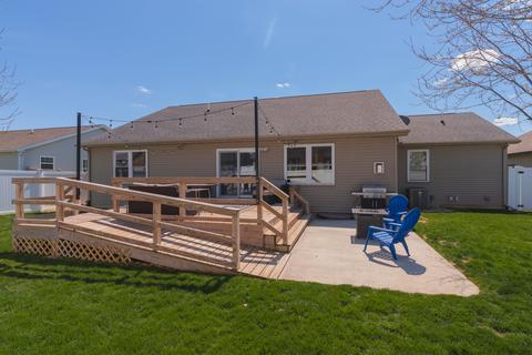 402 Thicket Pt, Normal, IL 61761 photo 36