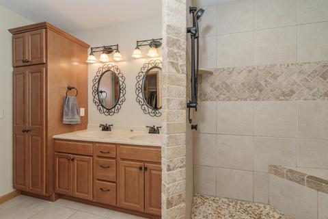 402 Thicket Pt, Normal, IL 61761 photo 15