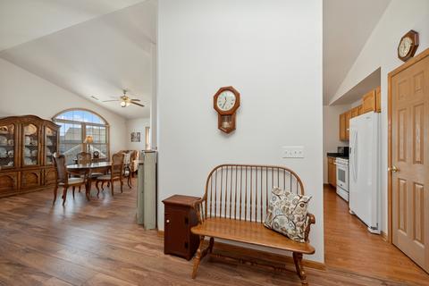 5403 Cobblers Xing, Mchenry, IL 60050 photo 3