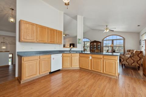 5403 Cobblers Xing, Mchenry, IL 60050 photo 9