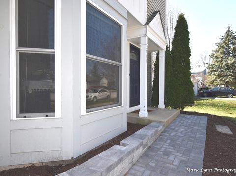 2665 White Barn Rd, Aurora, IL 60502 photo 2