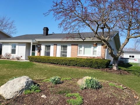 1765 Chippendale Rd, Hoffman Estates, IL 60169 photo 3