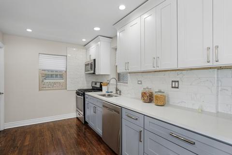 550 E 104th Pl, Chicago, IL 60628 photo 6