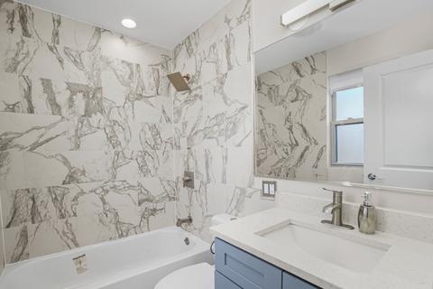 550 E 104th Pl, Chicago, IL 60628 photo 14