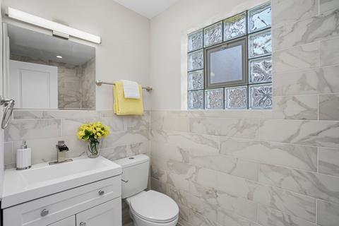 550 E 104th Pl, Chicago, IL 60628 photo 11