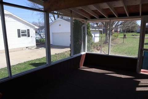 207 E Park Ave, Manlius, IL 61338 photo 10