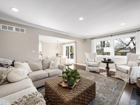 1114 Gamon Rd, Wheaton, IL 60189 photo 4