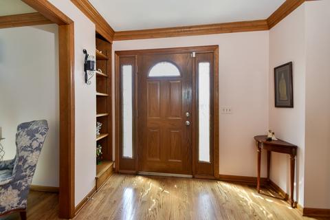 625 Bluegrass Dr, Wheaton, IL 60189 photo 5