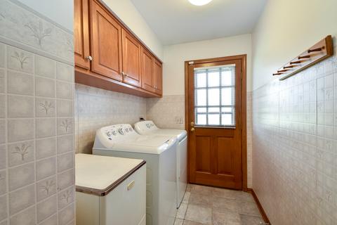 625 Bluegrass Dr, Wheaton, IL 60189 photo 17