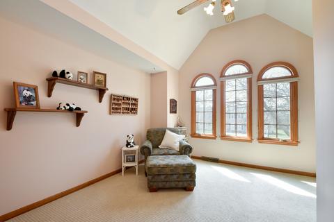 625 Bluegrass Dr, Wheaton, IL 60189 photo 25