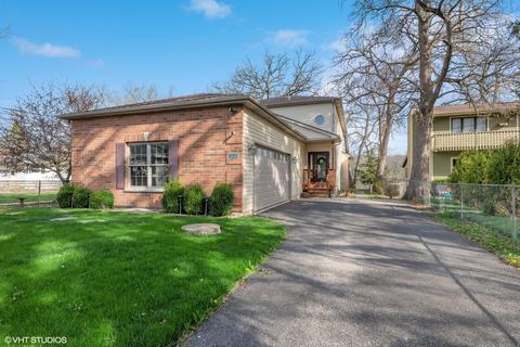 3120 E Bend Dr, Algonquin, IL 60102 photo 1