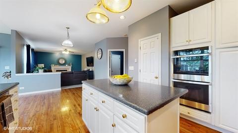 1761 Crofton Dr, Algonquin, IL 60102 photo 7