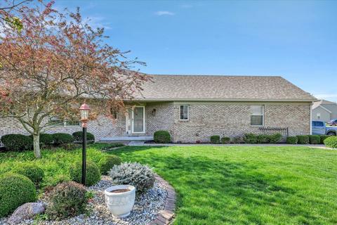 2302 S Myra Ridge Dr, Urbana, IL 61802