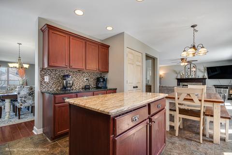 1907 Spring Ridge Dr, Plainfield, IL 60586 photo 9