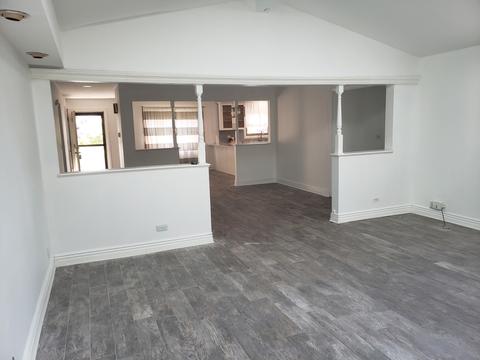 43 Devonshire Cir, Elgin, IL 60123 photo 8