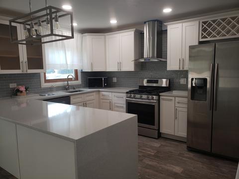 43 Devonshire Cir, Elgin, IL 60123 photo 4