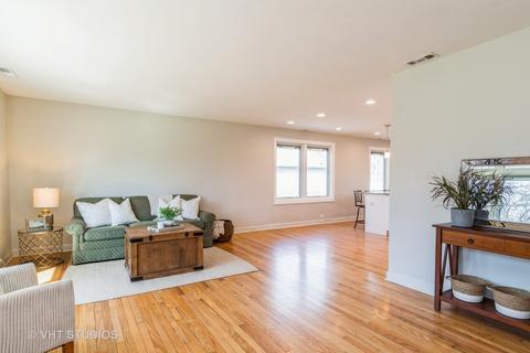 1617 N Summit St, Wheaton, IL 60187 photo 2