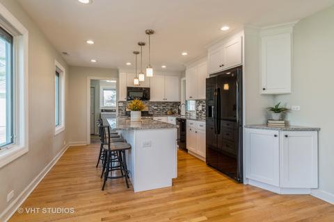 1617 N Summit St, Wheaton, IL 60187 photo 4