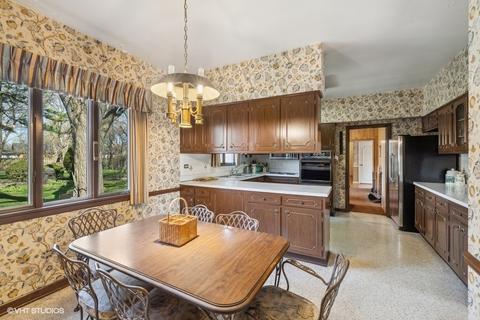 278 Longcommon Rd, Riverside, IL 60546 photo 9