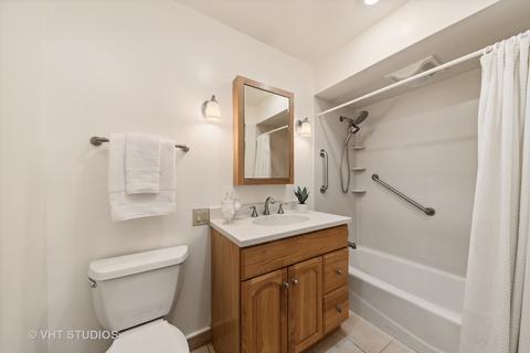4601 Magnolia Dr, Rolling Meadows, IL 60008 photo 21