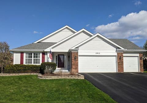 1912 Olde Mill Ln, Mchenry, IL 60050