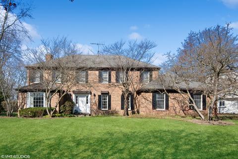 905 Coventry Dr, Lake Forest, IL 60045