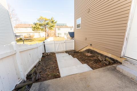 2054 Providence Dr, Bartlett, IL 60103 photo 36