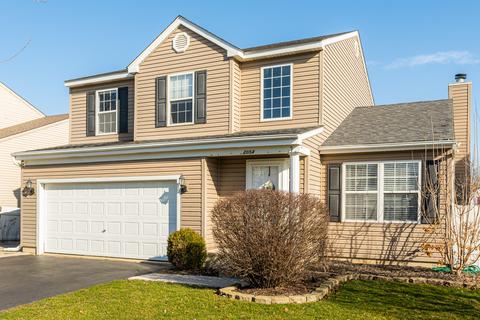 2054 Providence Dr, Bartlett, IL 60103 photo 2