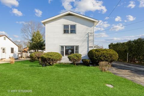 1358 Illinois Pkwy, Elgin, IL 60123