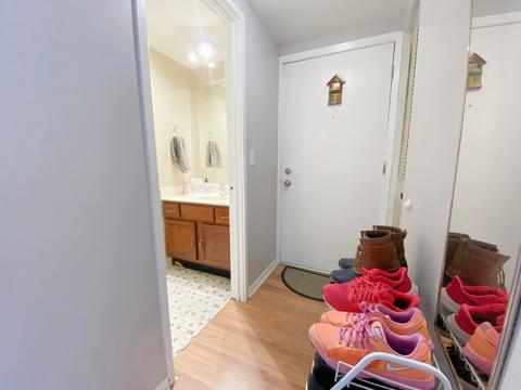 301 Gregory St #5, Aurora, IL 60504 photo 3