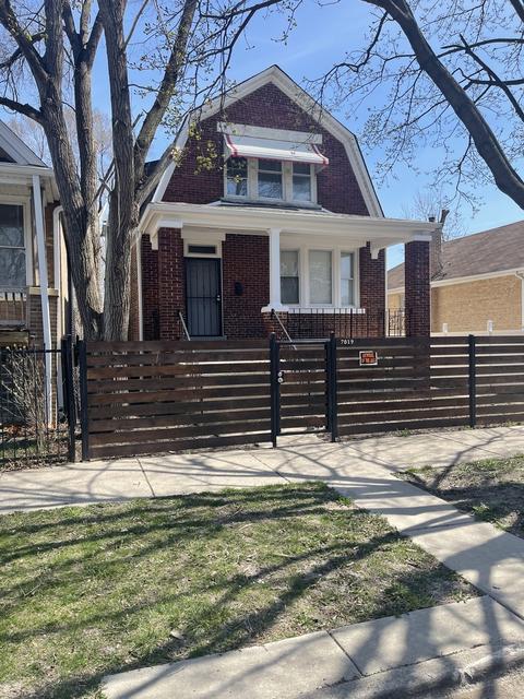 7019 S Wolcott Ave, Chicago, IL 60636