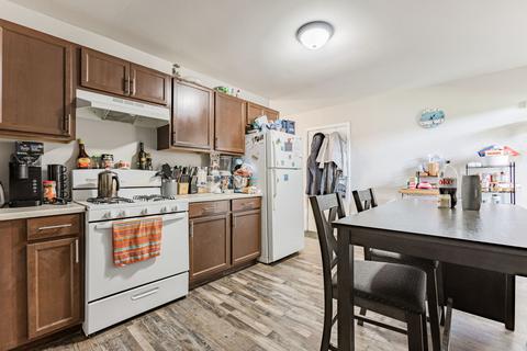1302 Comanche Dr, Champaign, IL 61821 photo 4