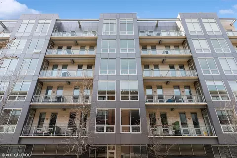 128 S Aberdeen St #6S, Chicago, IL 60607