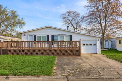 615 Williamson St, Mahomet, IL 61853