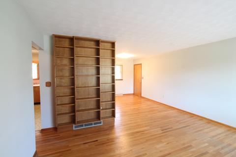 311 Margaret Ave, Normal, IL 61761 photo 4