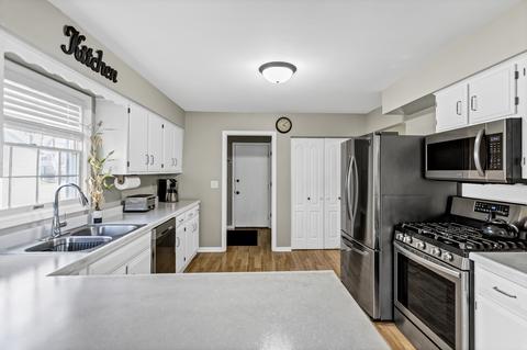 2120 Royal Blvd, Elgin, IL 60123 photo 9