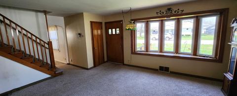 14357 Keating Ave, Midlothian, IL 60445 photo 2