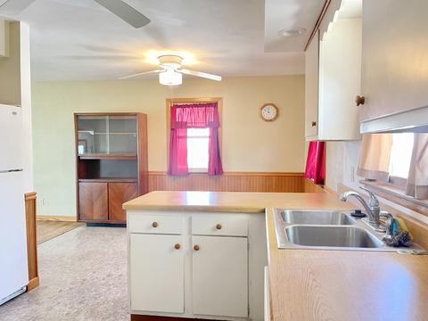 1221 3rd St, Henry, IL 61537 photo 21