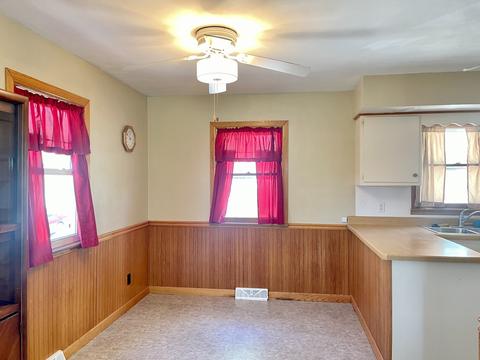 1221 3rd St, Henry, IL 61537 photo 18