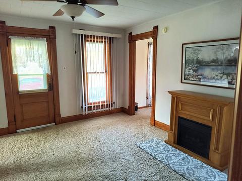 105 W 2nd St, Lostant, IL 61334 photo 5