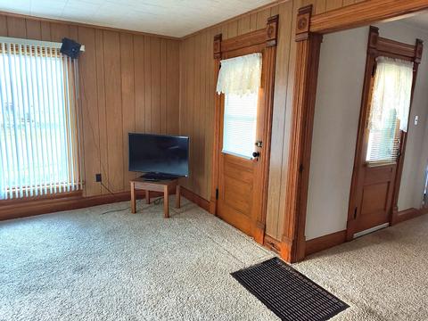 105 W 2nd St, Lostant, IL 61334 photo 6