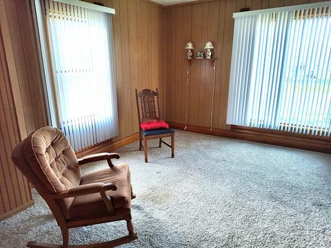 105 W 2nd St, Lostant, IL 61334 photo 8